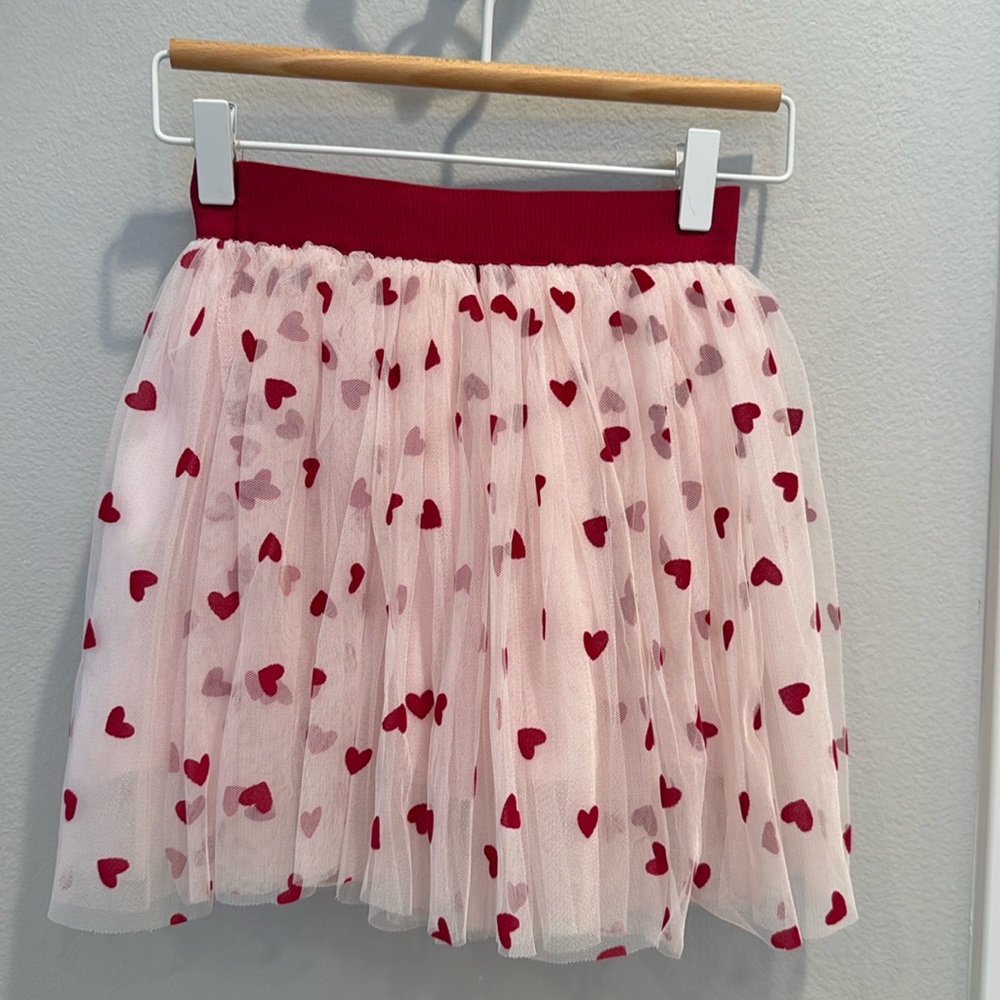 GIRLS COTTON ON KIDS VALENTINE’S DAY TUTU SKIRT WITH HEARTS SIZE 7/8 LINED